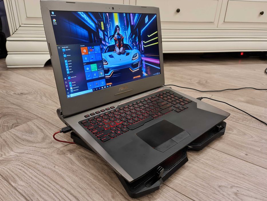 laptop gaming Asus Rog ,intel core i7 ,display de 17,3 " + accesorii