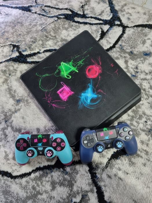 Playstation 4 slim 500gb 2 jostik