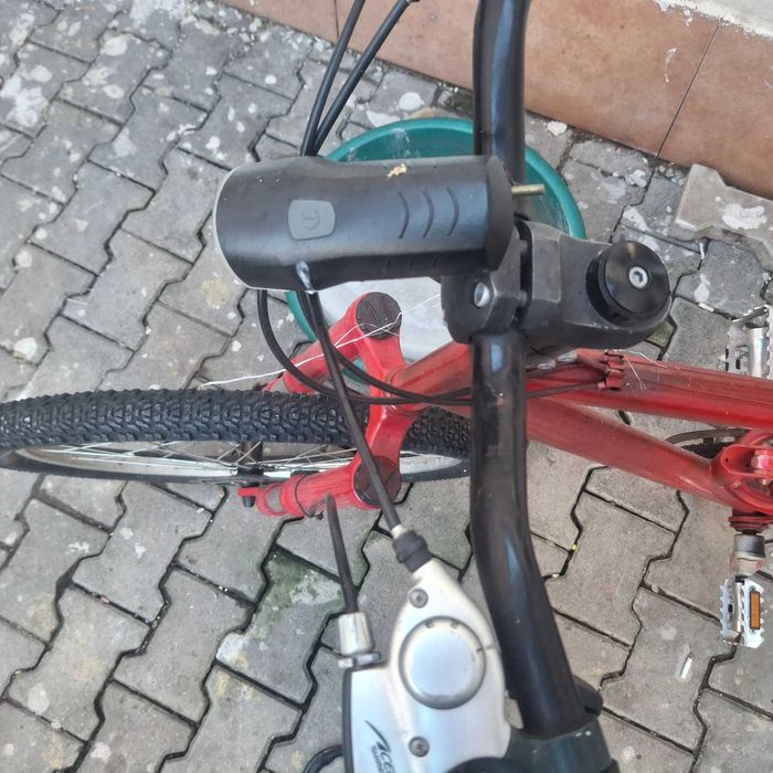 Vănd bicicleta în stare bună
