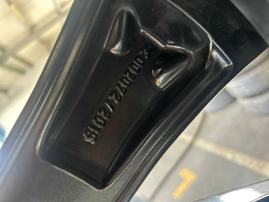 Jante Bmw Seria 7 G70 Anvelope Iarna Pirelli Scorpion Winter 255 45 20