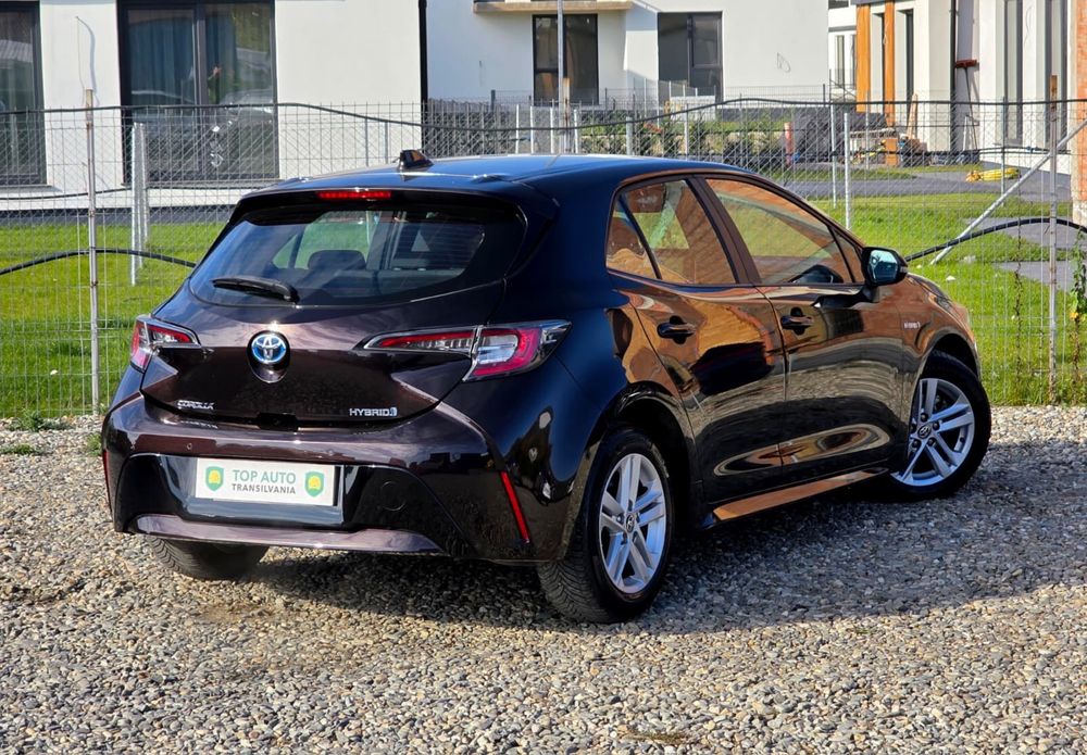 Toyota Corolla Hybrid //Rate//