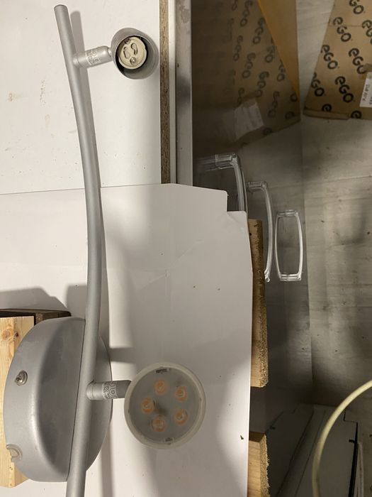 Lustra nordica argintiu grizat cu 3 becuri rotunde