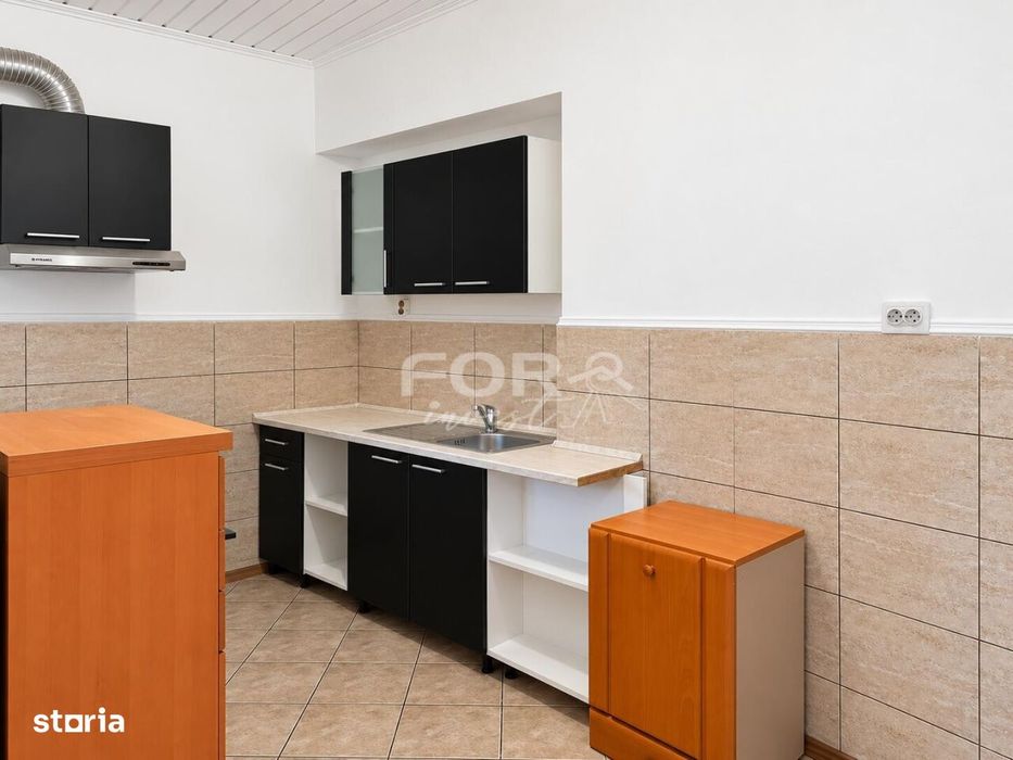 Apartament la casa, 2 camere de vanzare, strada Tudor Vladimirescu