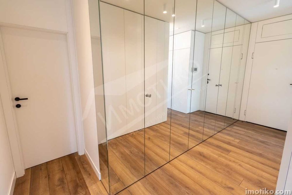 Дава се под наем Тристаен апартамент в София, Изгрев - 120 кв.м за 1000 € - Снимка #7