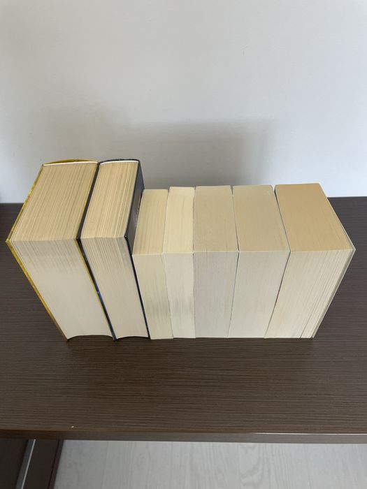 Seria tronul de clestar TOG sarah j maas