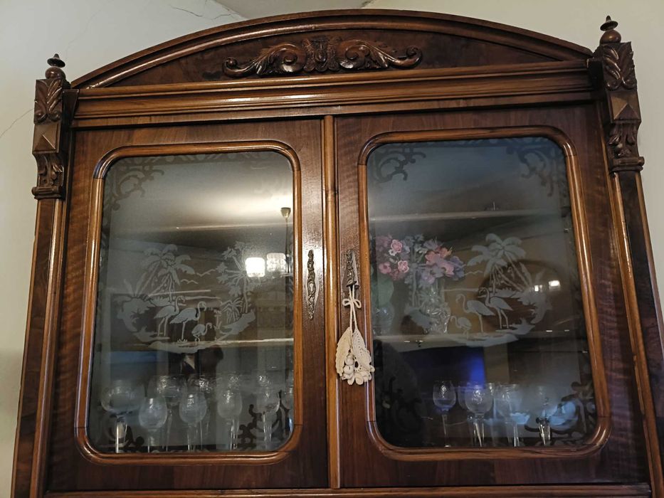 Mobilier vechi, stil Lenghel