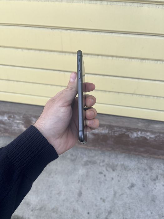 Продам телефон Айфон 11 128Gb