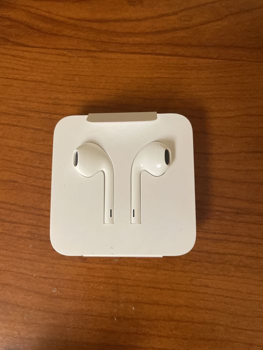 Проводные нашуники iphone lighting