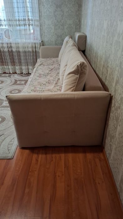 Продается диван Molly Ivory (еврокнижка)