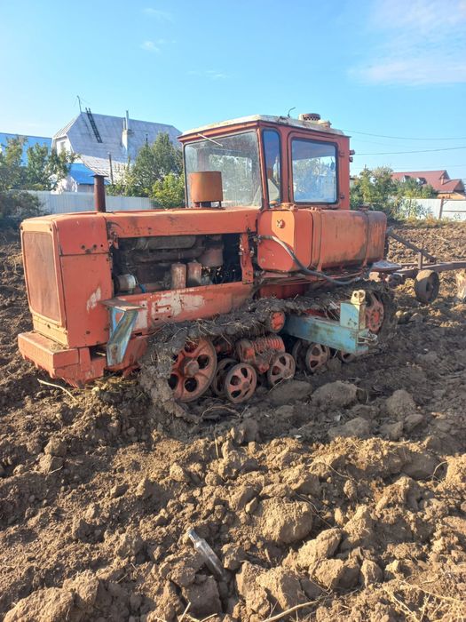 Продается трактор ДТ 75