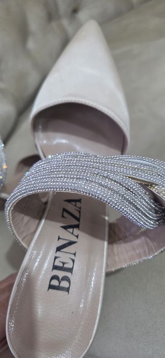 Pantofi bijuterie Benza