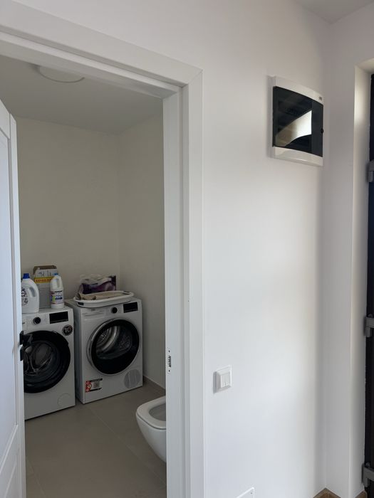Lucrări de interior, sanitare,electrică