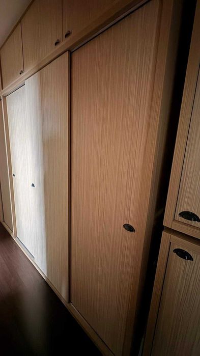 Dulapuri executate la comandă – PAL, stare foarte bună