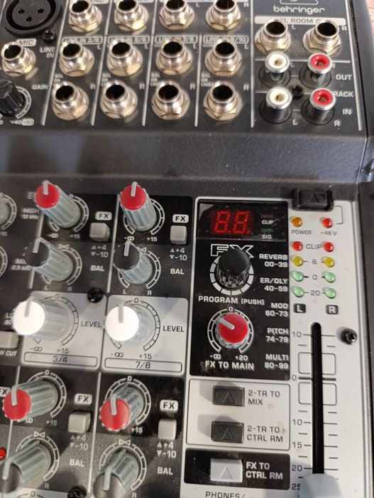 Vând Mixer audio