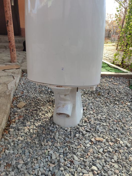 Унитаз б у. В хорошем.