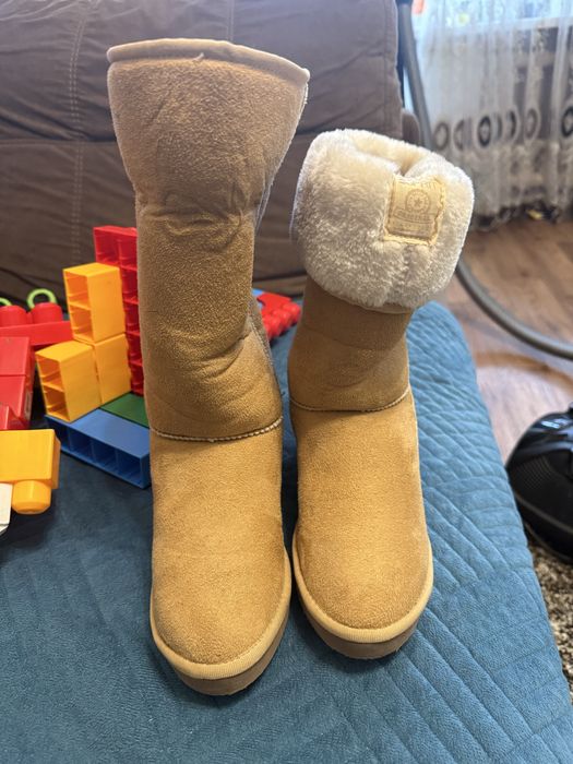 женски зимный уги