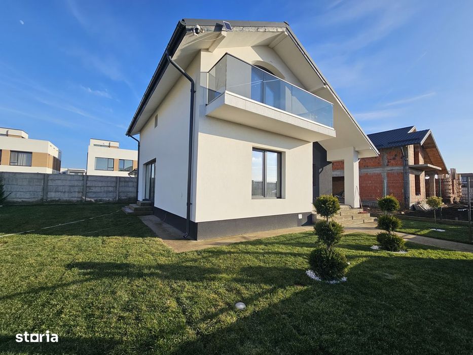 Casă verde 5 camere | teren 400 mp | panouri solare | Școala Americană