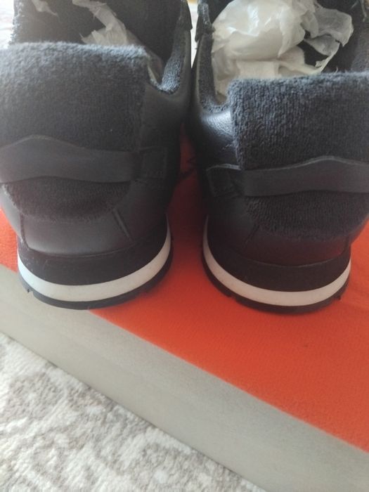 Кроссовки мужские 39 размер