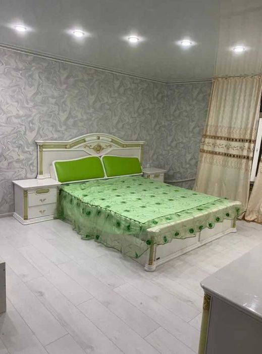 Продам 4-комн коттедж в центре