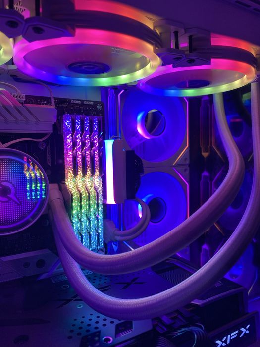 Best Pc Gaming Complet cu Monitor 32 2k 165HZ i5 14600k / Rx 6900XT