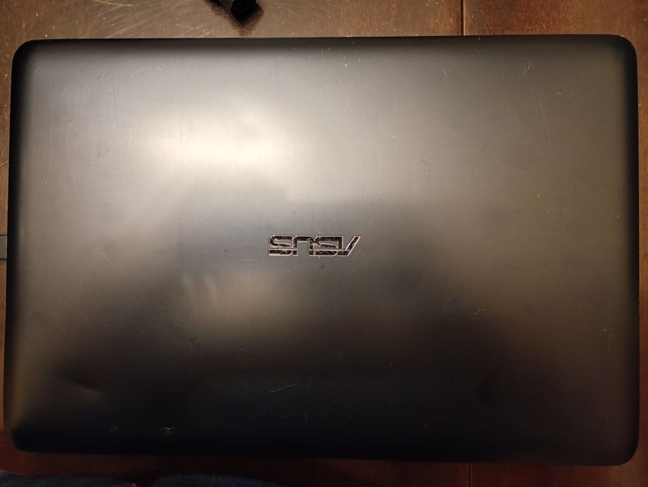 Vând laptop i5 Gaming preț 800 lei