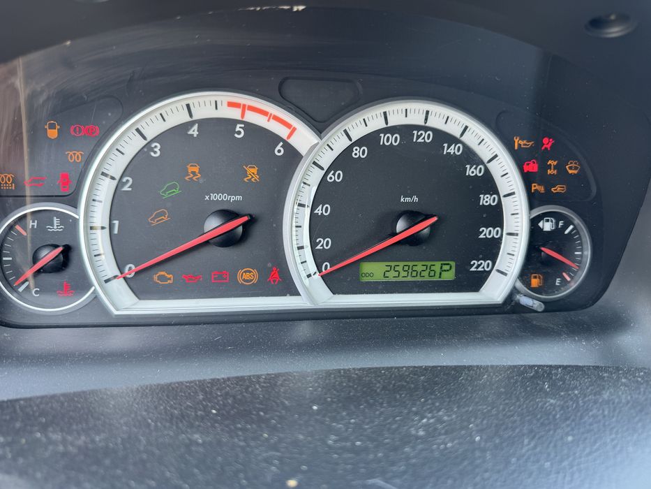 Vand/Schimb Chevrolet Captiva  7 locuri2.0 2009 4x4 automat