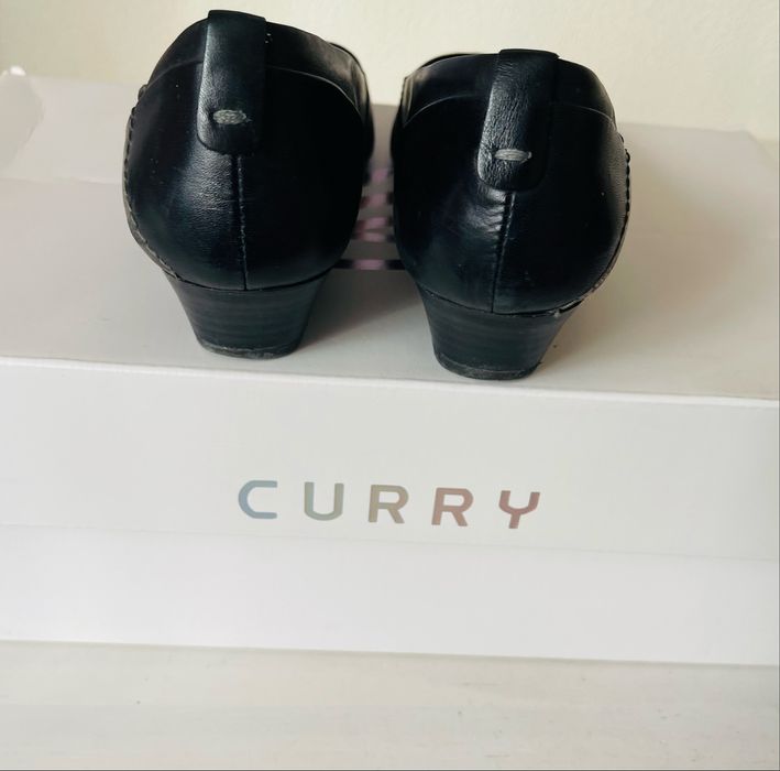 Ботильоны на высоком каблуке