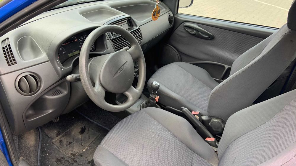 Fiat Punto 1.2 8v din 2002