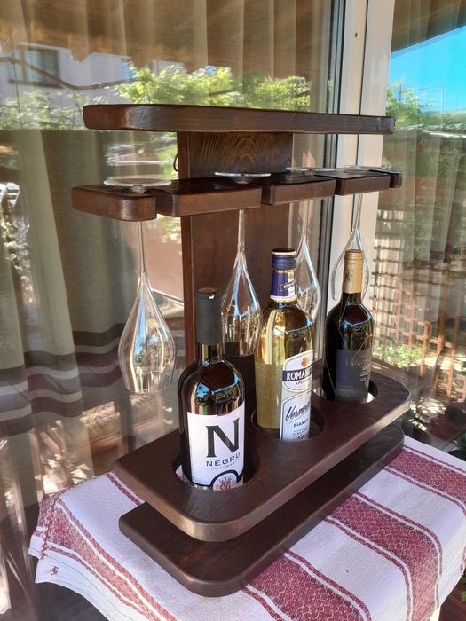 Vand suport pentru sticle de vin