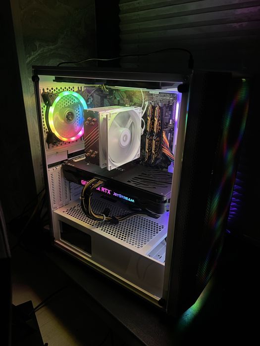 Продается компьютер игровой с монитором