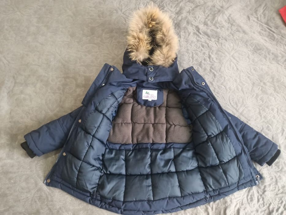 Продам зимнюю куртку на 3-4-5лет