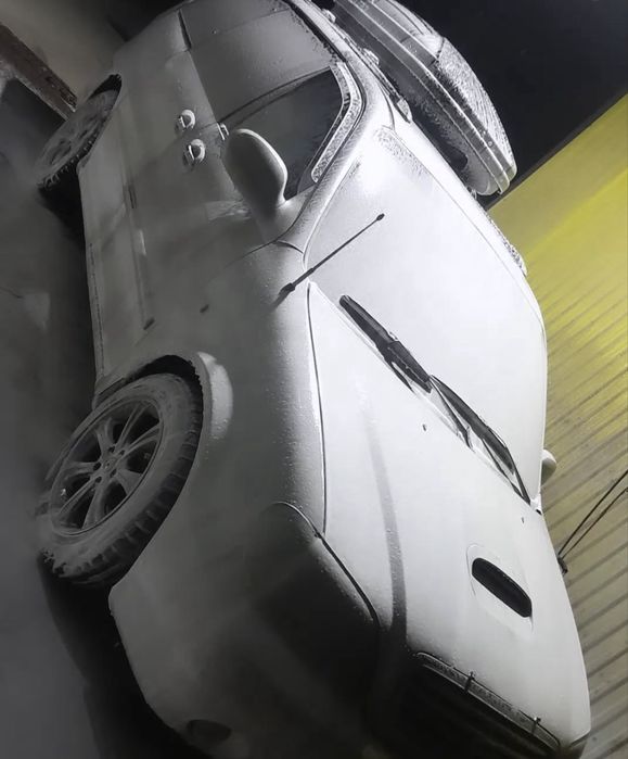 Продам киа карнивал 8 мест