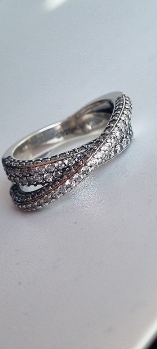 Inel clasic argint si pietre zirconiu