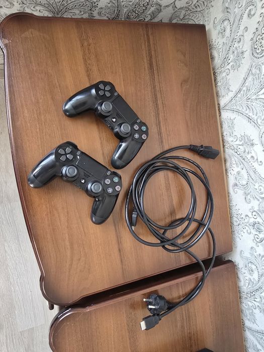 Плейстейшн 4 про