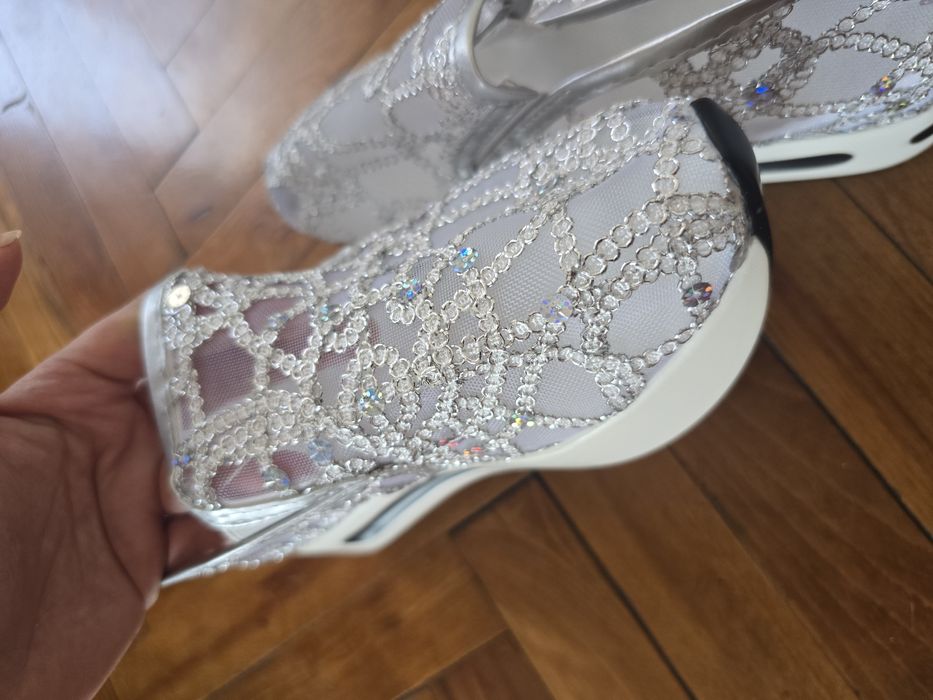 Дамски обувки прозрачни