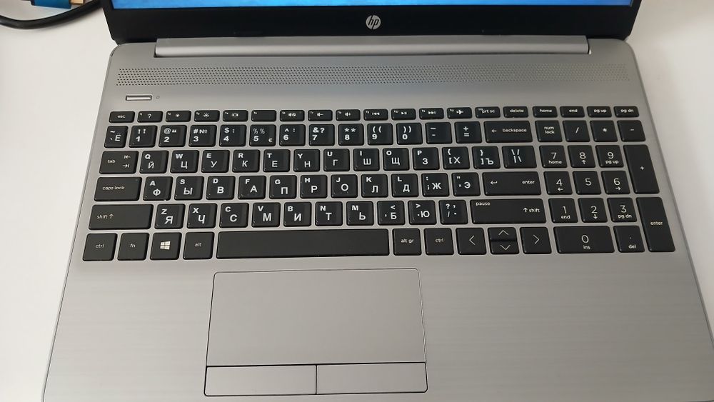 HP 2gb noutbuk .