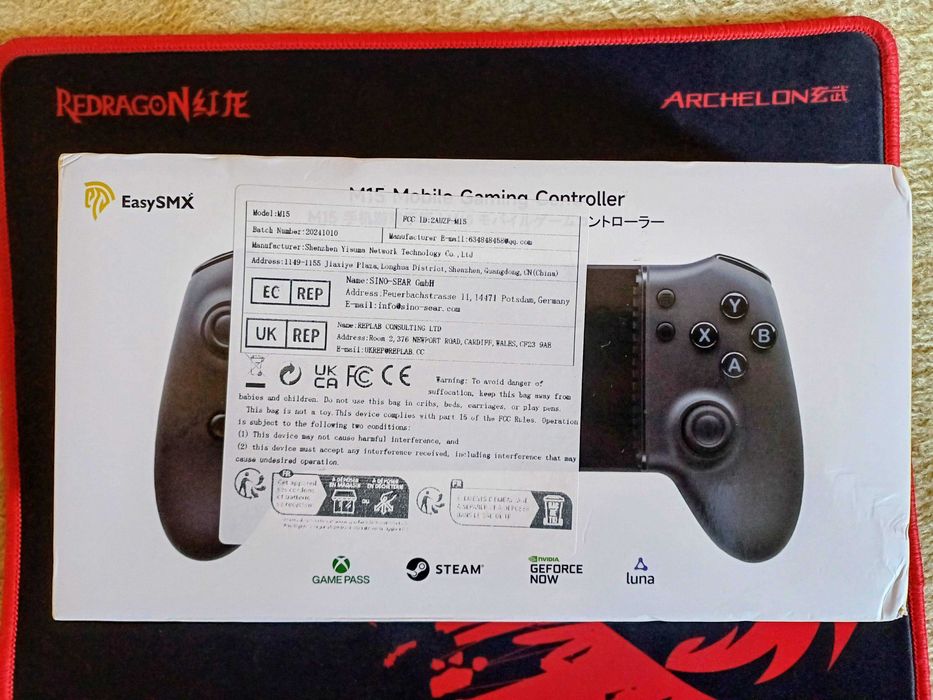 Мобилен геймпад EasySMX M15 Bluetooth Android/iPhone/Switch ЧИСТО НОВ!