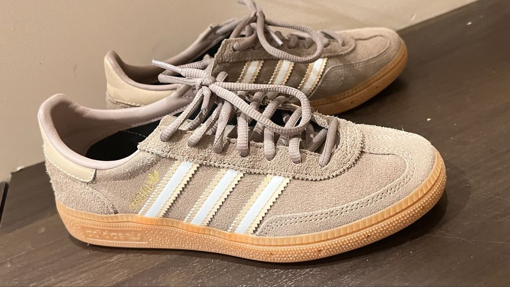 Сникърси Adidas Spezial