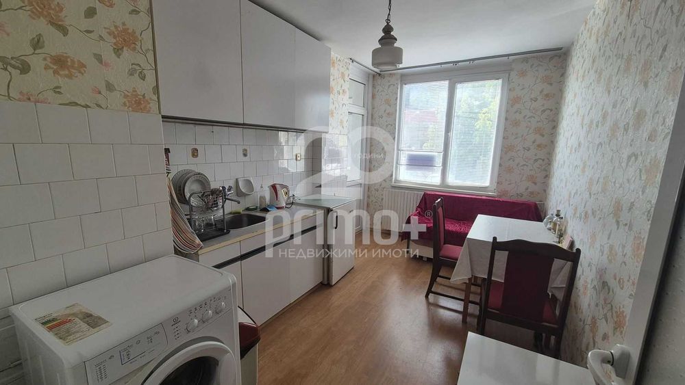 Продава се Двустаен апартамент в Велико Търново, Бузлуджа - 65 кв.м за 1493 €/кв.м - Снимка #4