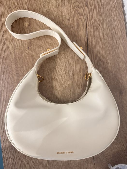 Сумка Charles and Keith