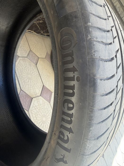 Продам шины 275-35 R22 continental