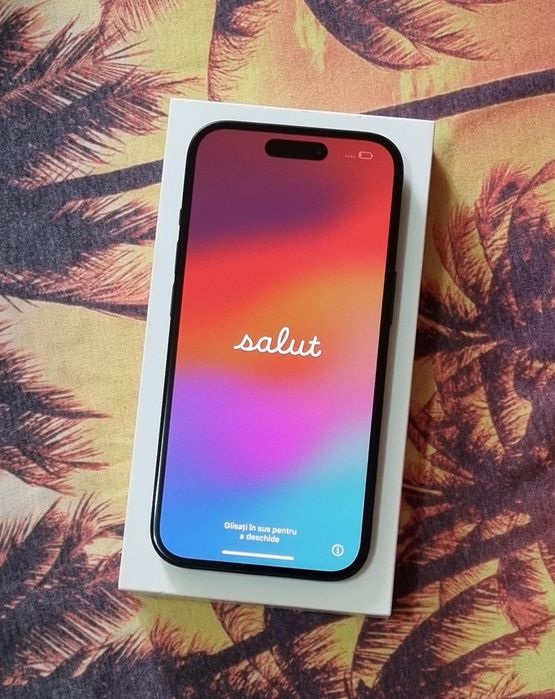 iPhone 15 black la cutie