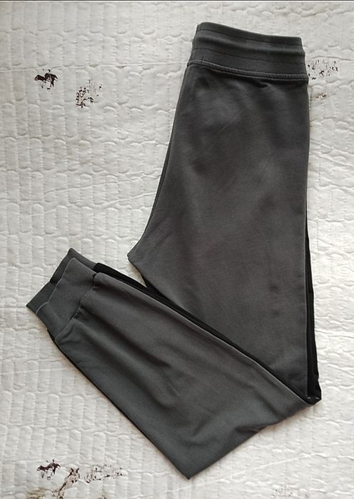 Продаю спортивные штаны