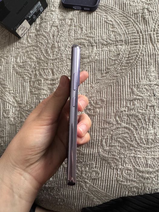 Продам телефон Samsung Galaxy S22