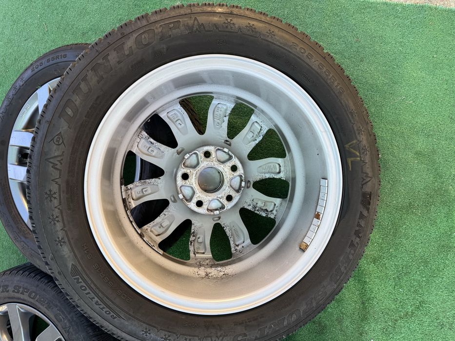 5x112 16 със зимни гуми dunlop 7mm за vw golf 5,6 passat touran kadi skoda seat