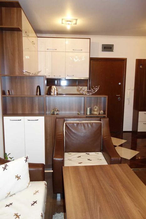 Дава се под наем Двустаен апартамент в София, Изток - 65 кв.м за 650 € - Снимка #5