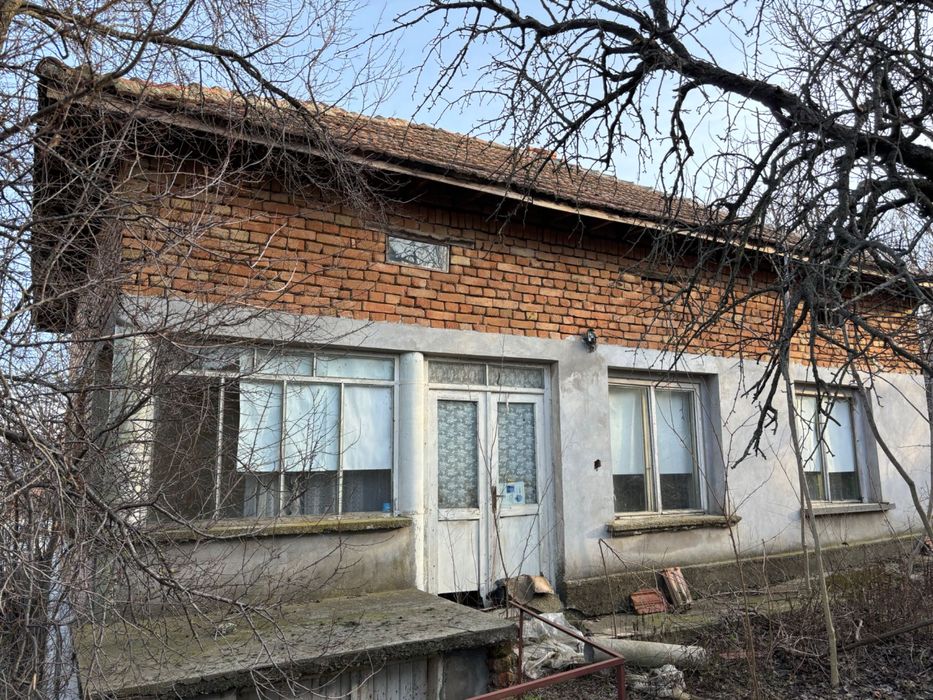 Продава се Къща в Никопол - 100 кв.м за 51 €/кв.м - Снимка #1