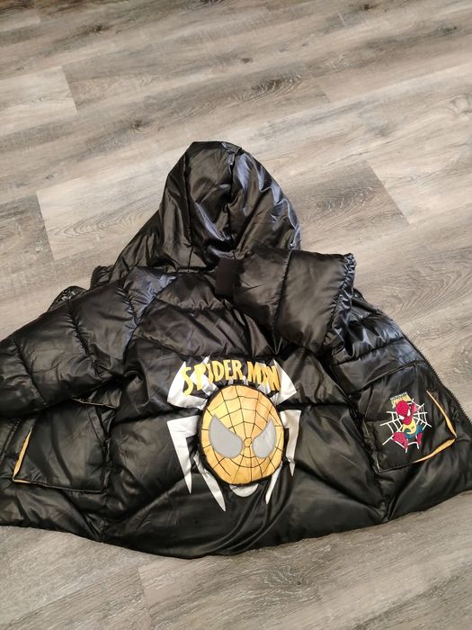 Продам куртки 3 шт за 5000 тенге тёплые на 2-3 года