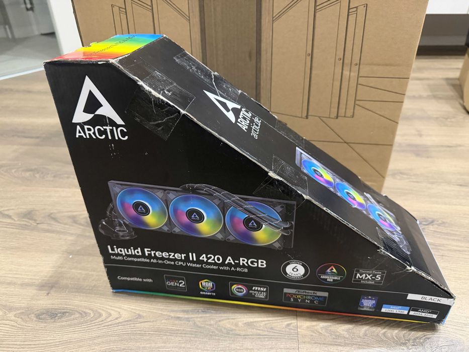 Продавам водно охлаждане Liquid Freezer II 420 A-RGB