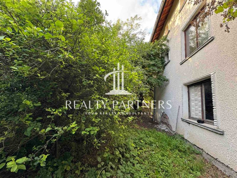 Продава КЪЩА - с. Кошарево, обл. Перник